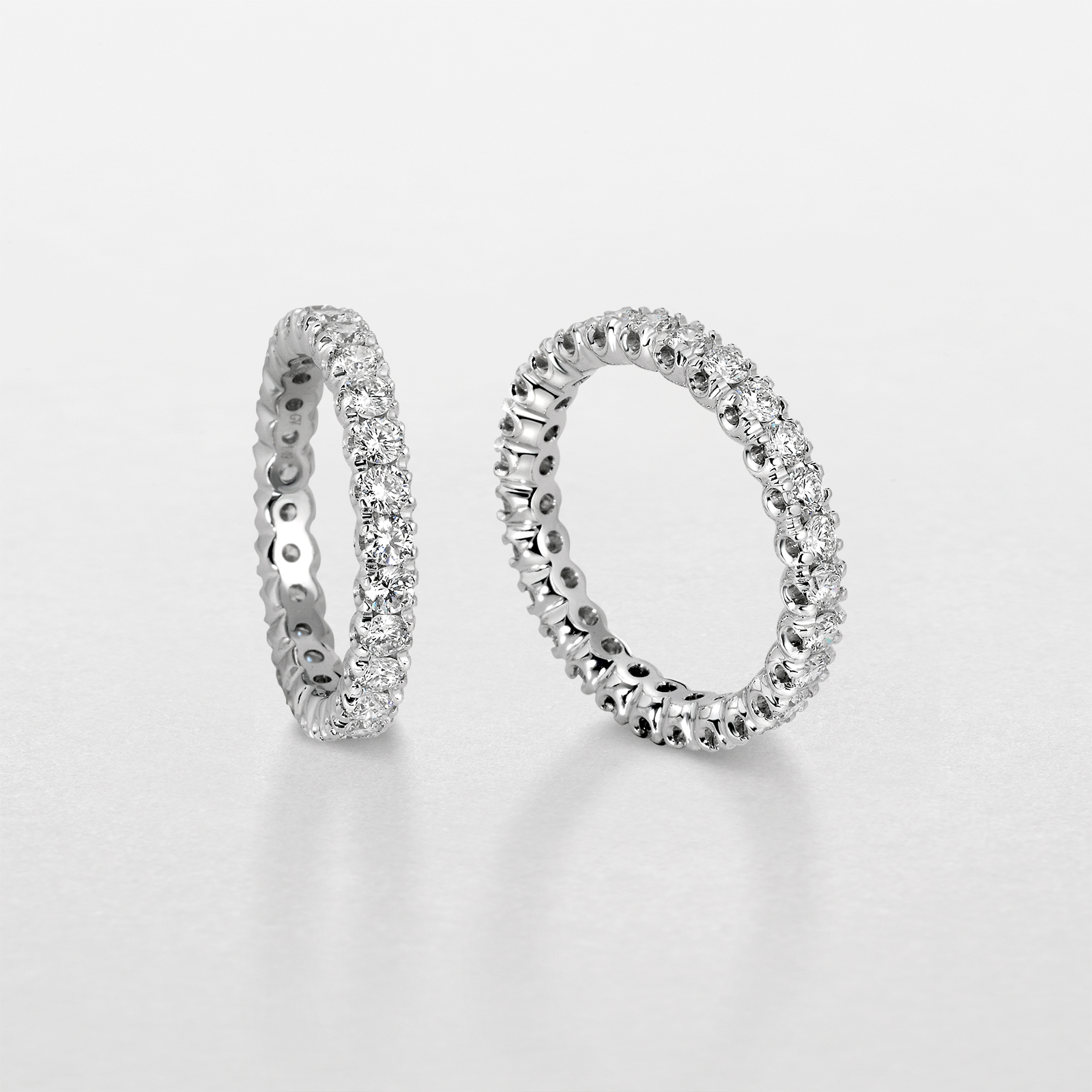 white gold and diamonds ring