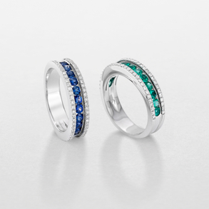 anello in oro bianco, diamanti  e pietre colore