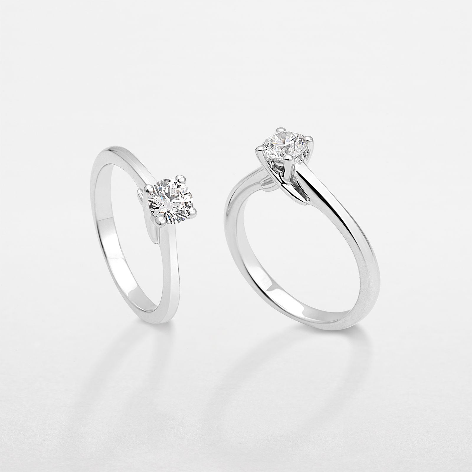 anello in oro bianco e diamanti