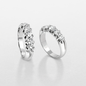 white gold and diamonds ring