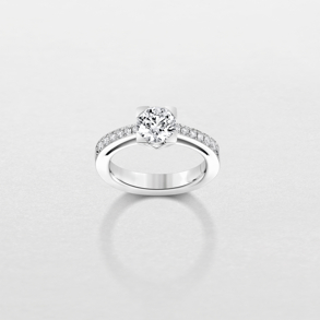 white gold and diamonds ring