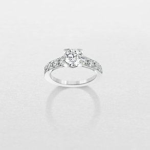 white gold and diamonds ring
