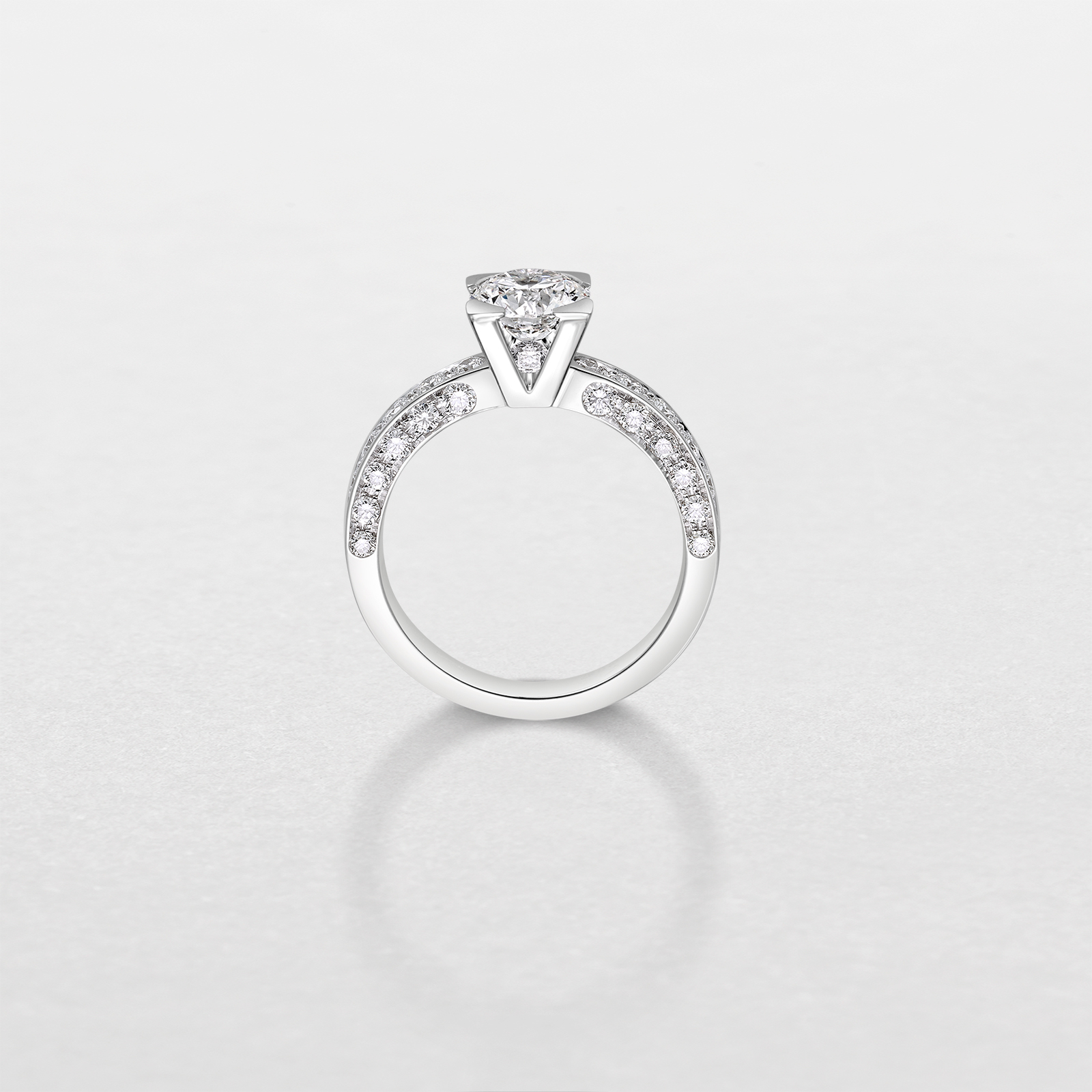 white gold and diamonds ring