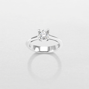 white gold and diamonds ring