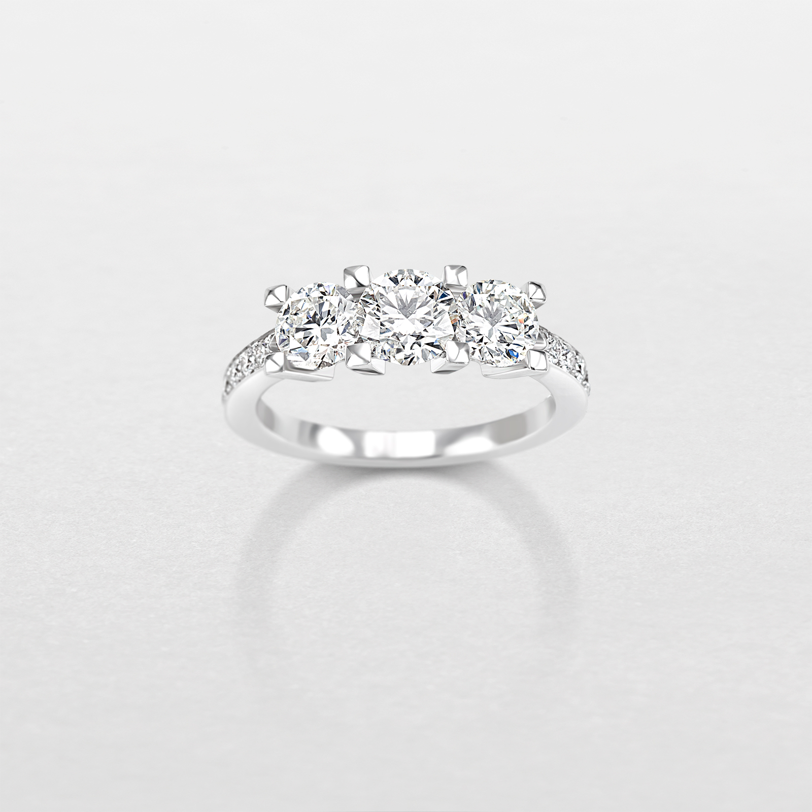 white gold and diamonds ring