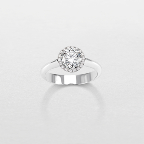 anello in oro bianco e diamanti