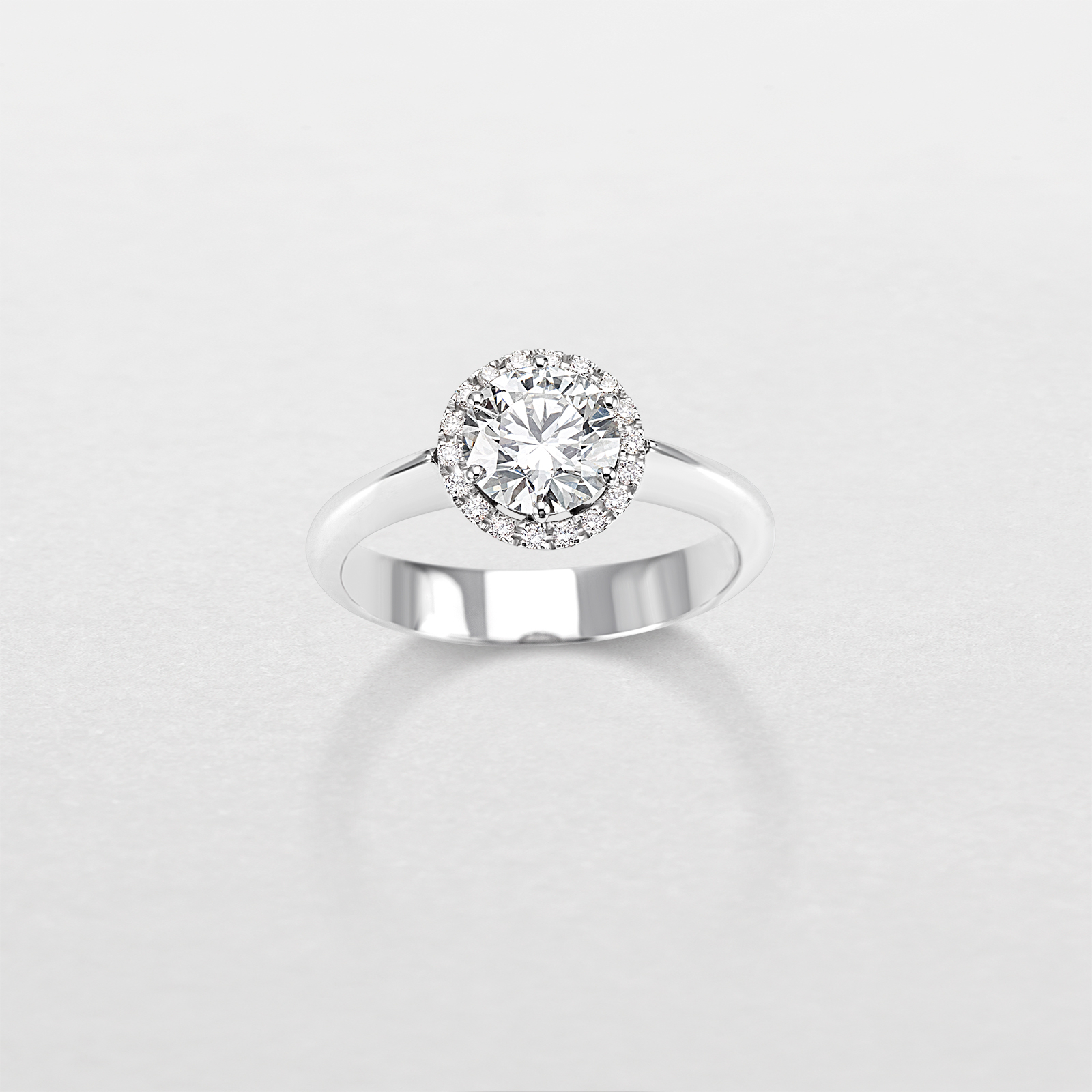 white gold and diamonds ring