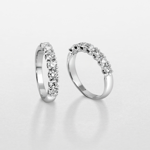 white gold and diamonds ring