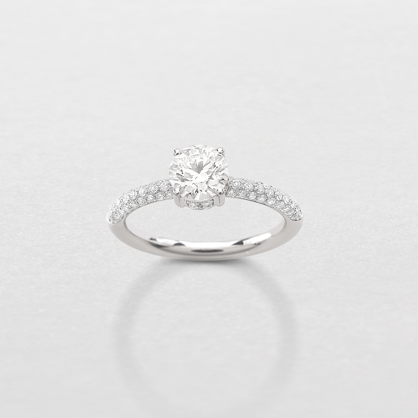 white gold and diamonds ring