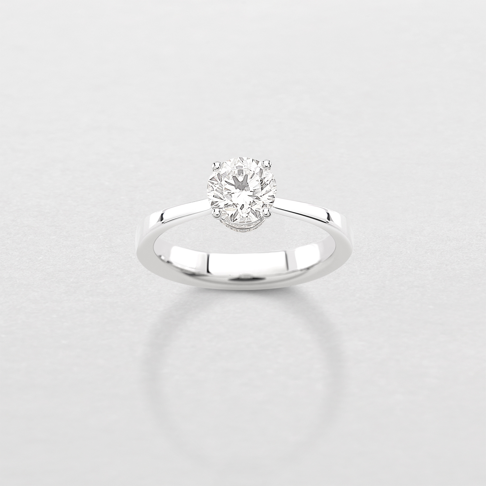 anello in oro bianco e diamanti