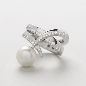 white gold with diamonds and pearl ring