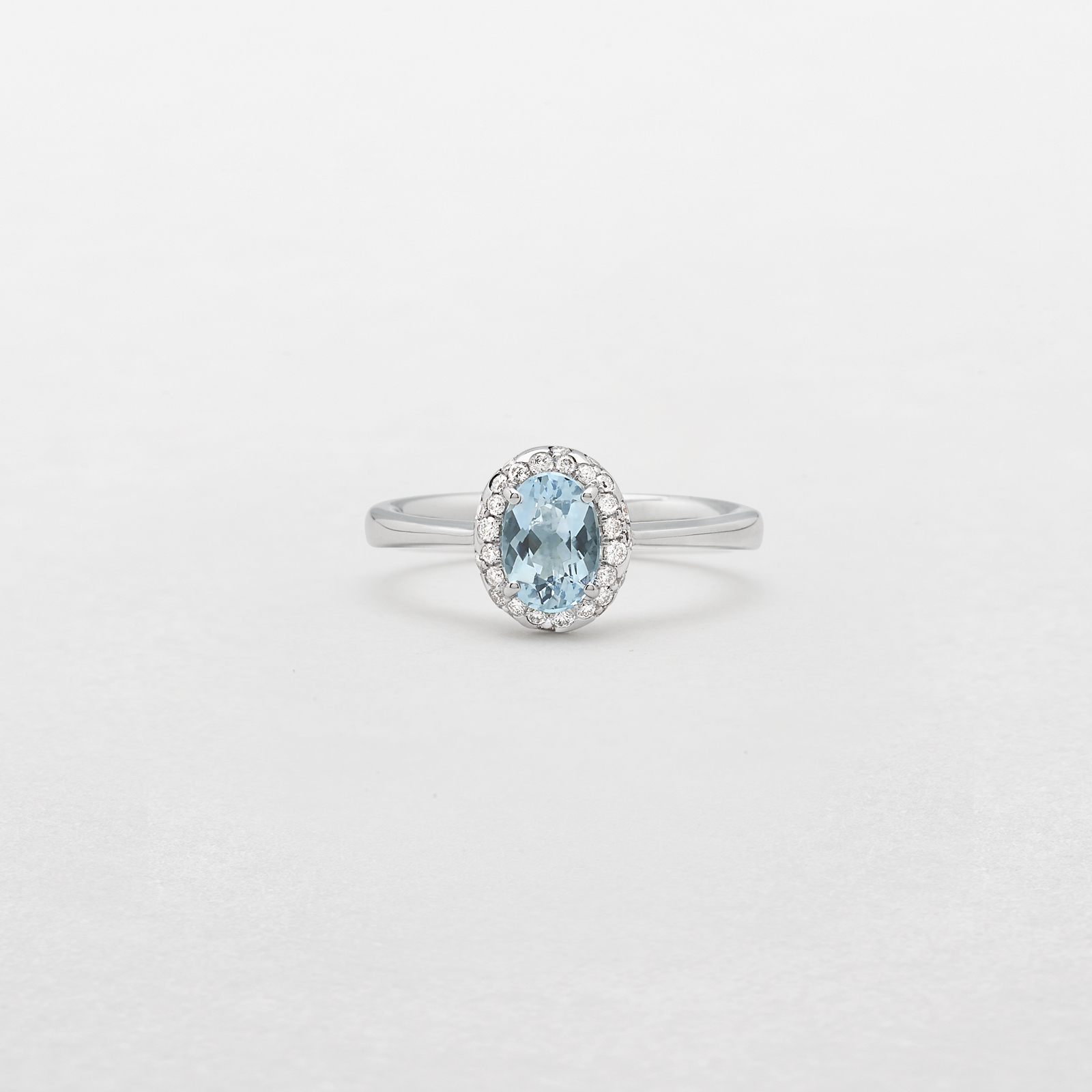 white gold with diamonds and aquamarine ring