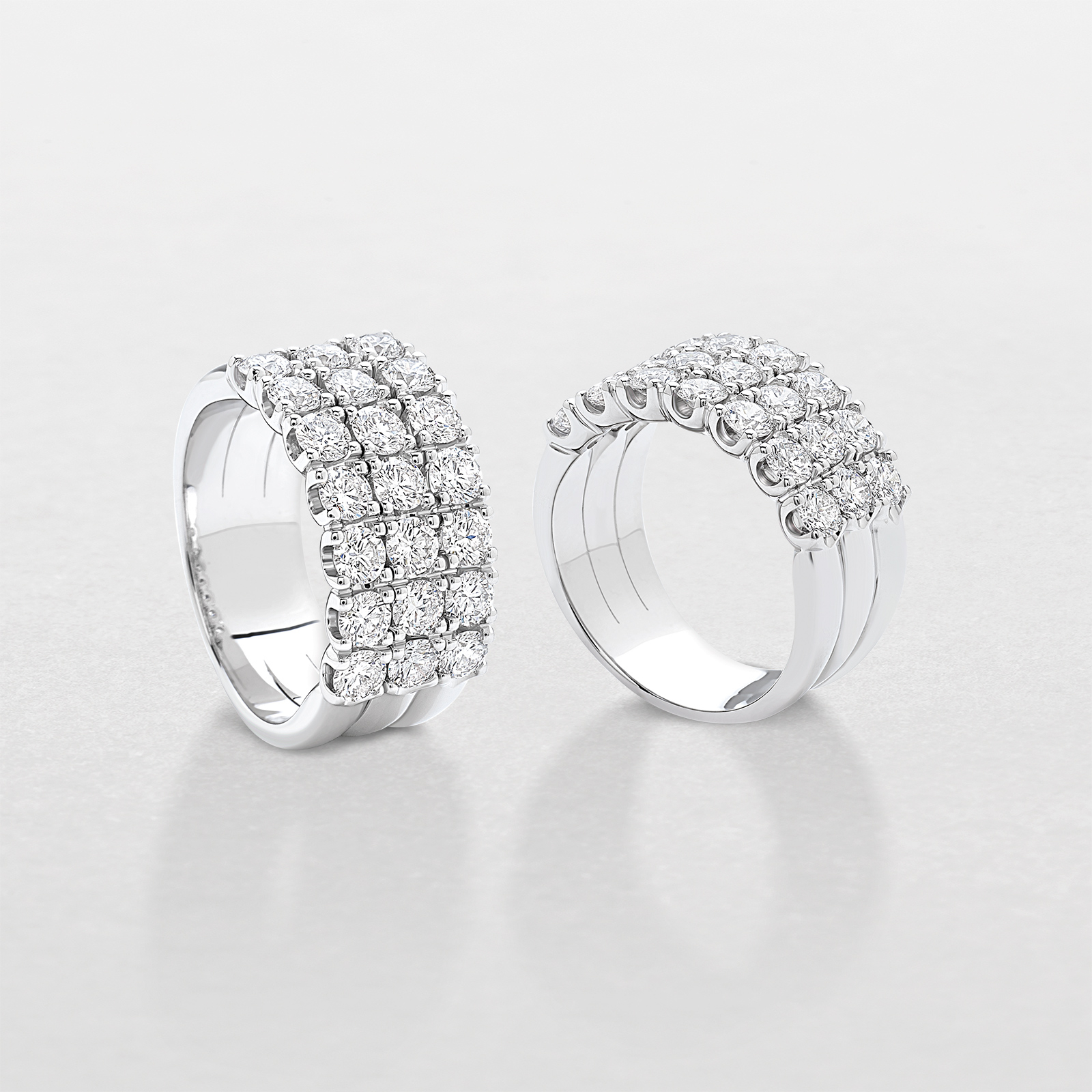 anello in oro bianco e diamanti