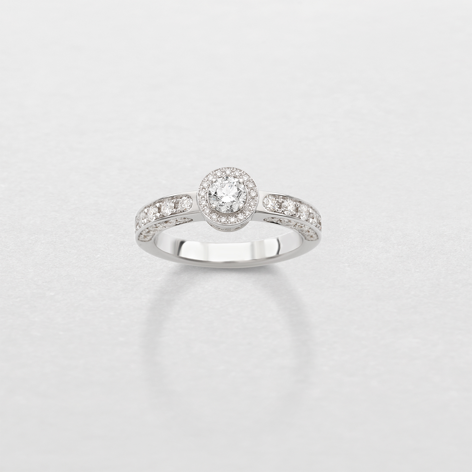 white gold and diamonds ring