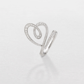 white gold and diamonds ring