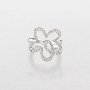 white gold and diamonds ring