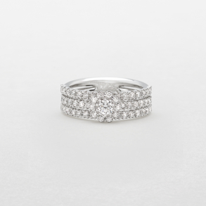 anello in oro bianco e diamanti