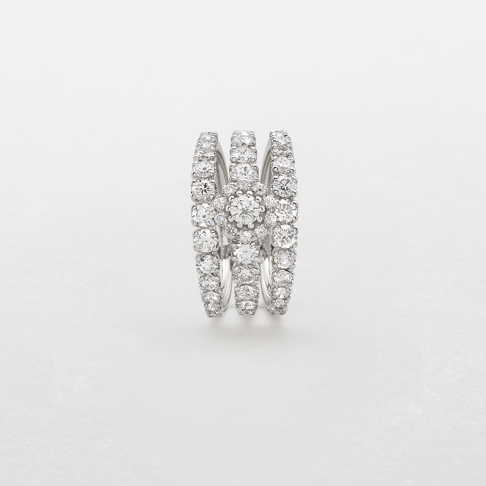 white gold and diamonds ring