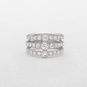 white gold and diamonds ring