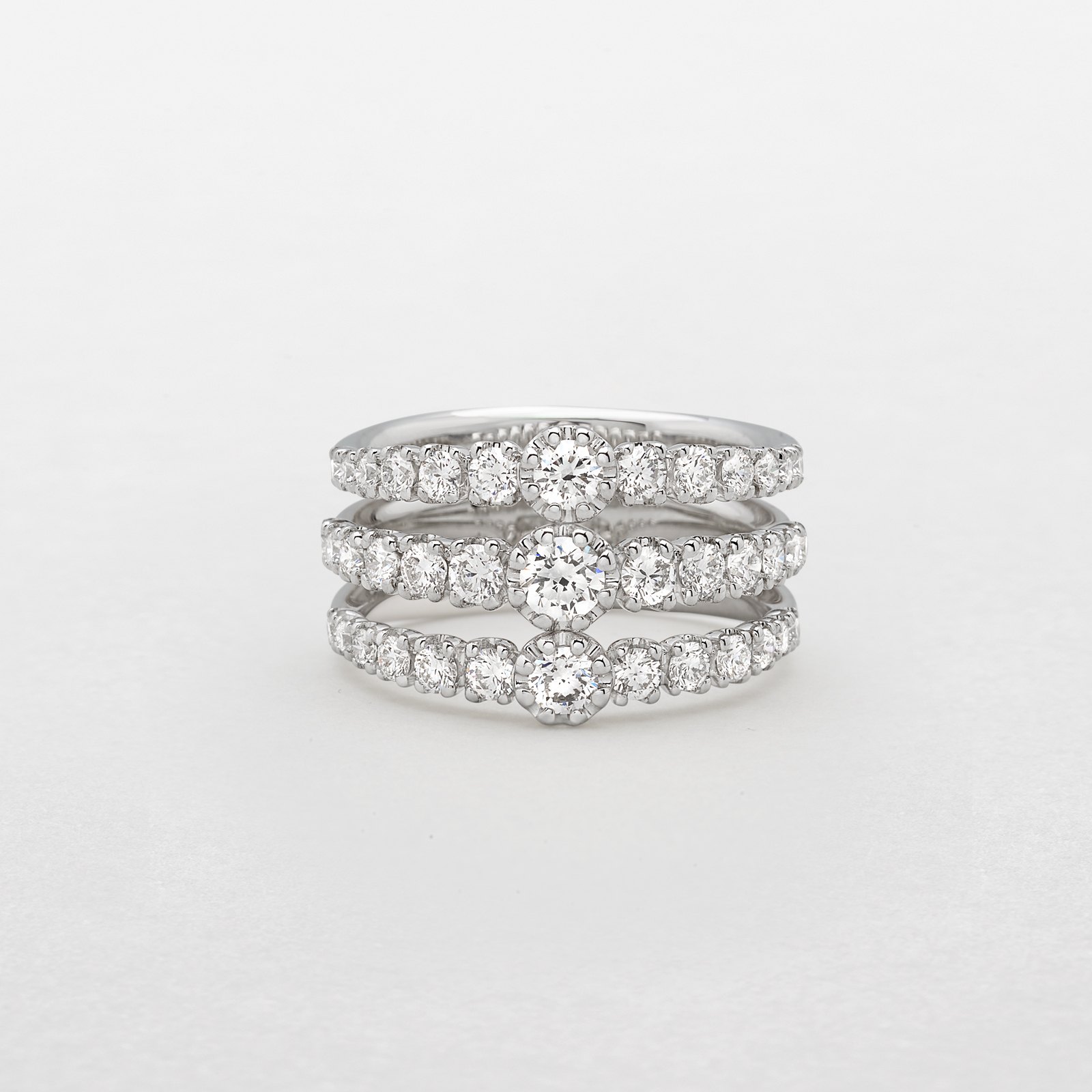 white gold and diamonds ring