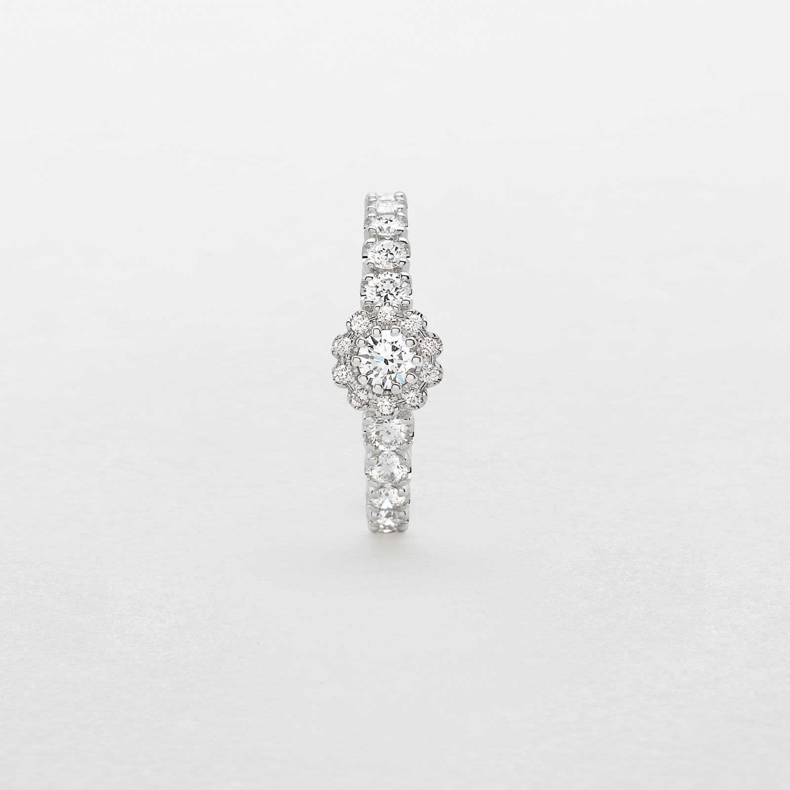 white gold and diamonds ring