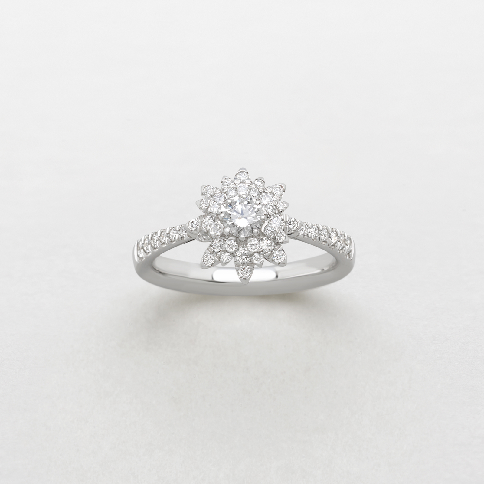 white gold and diamonds ring