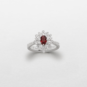 anello in oro bianco, diamanti e rubino