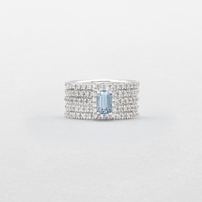 white gold with diamonds and aquamarine ring