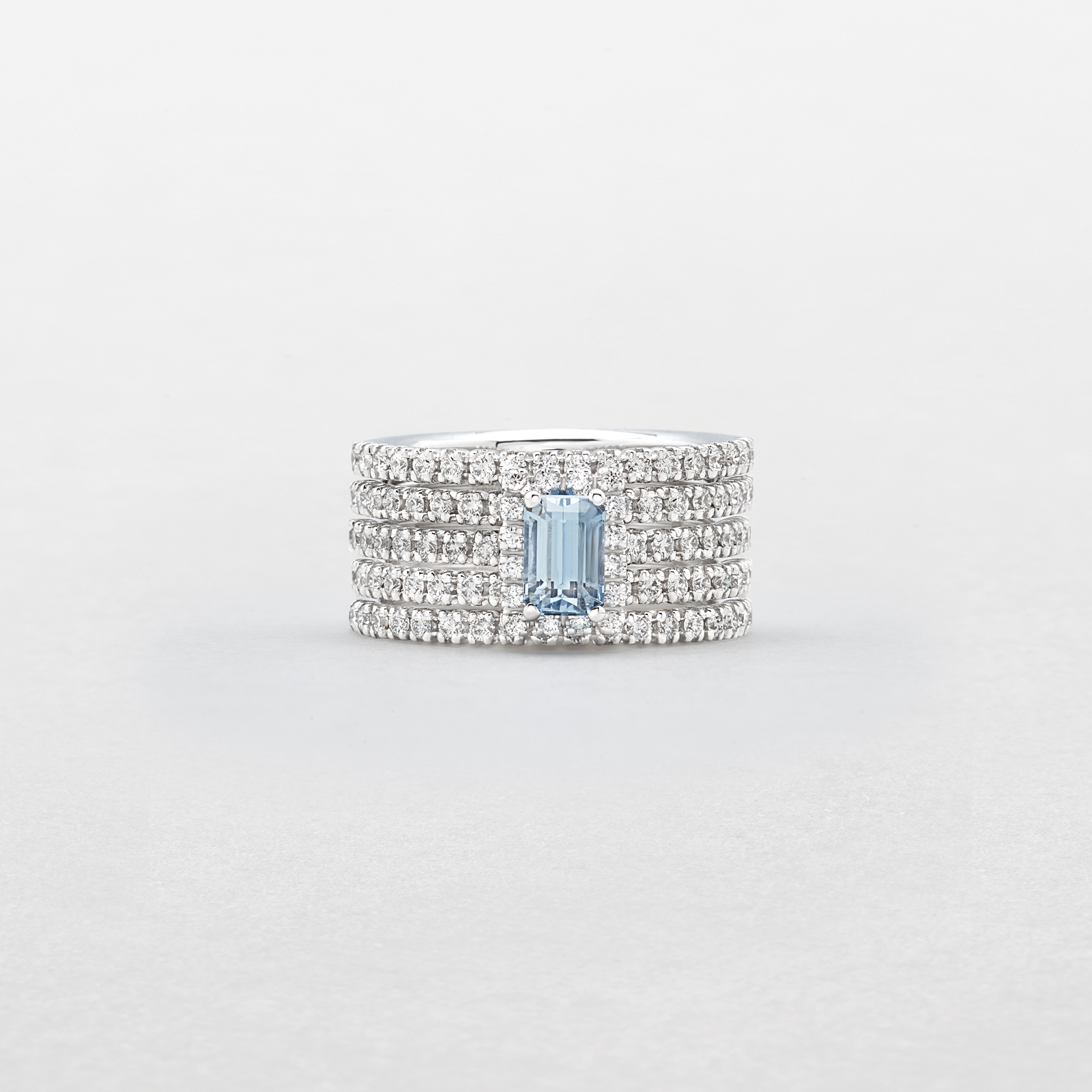 white gold with diamonds and aquamarine ring