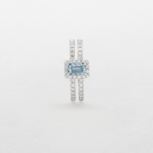 white gold with diamonds and aquamarine ring
