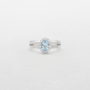 white gold with diamonds and aquamarine ring