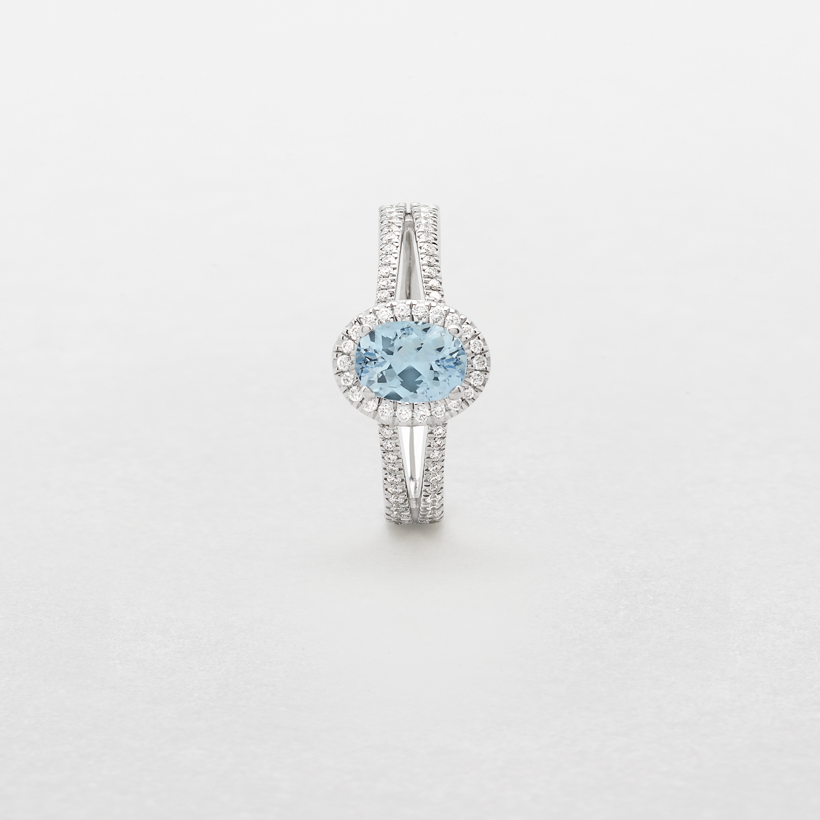 white gold with diamonds and aquamarine ring
