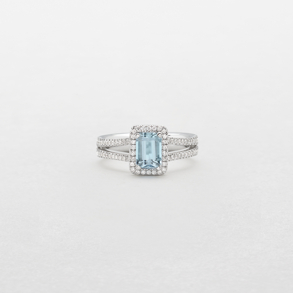 anello in oro bianco, diamanti e acquamarina