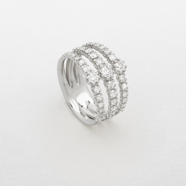 white gold and diamonds ring