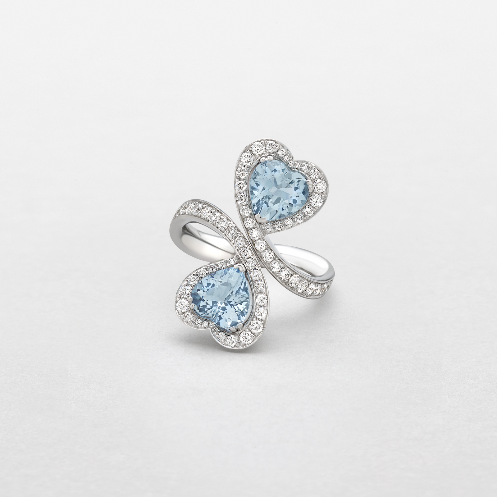 white gold with diamonds and aquamarine ring