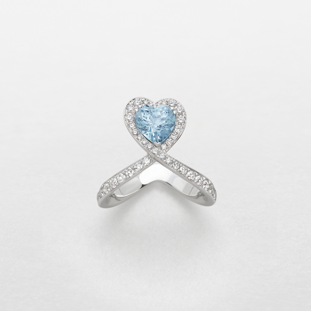 anello in oro bianco, diamanti e acquamarina