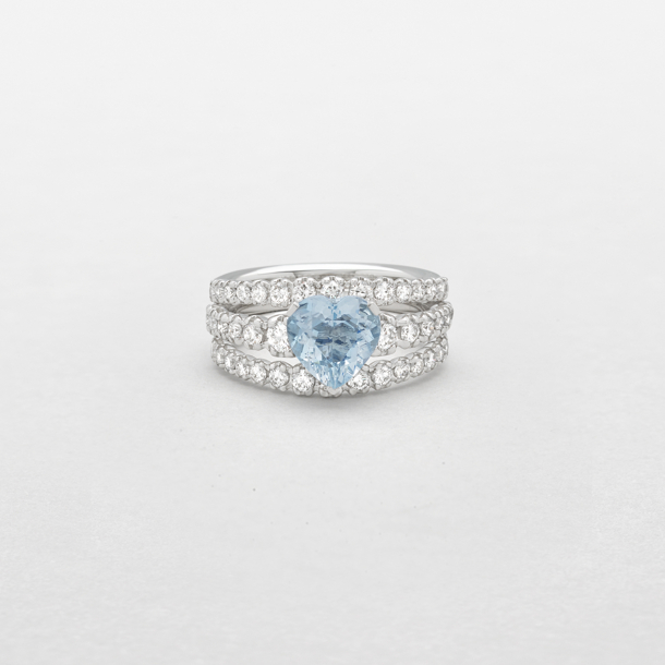 white gold with diamonds and aquamarine ring