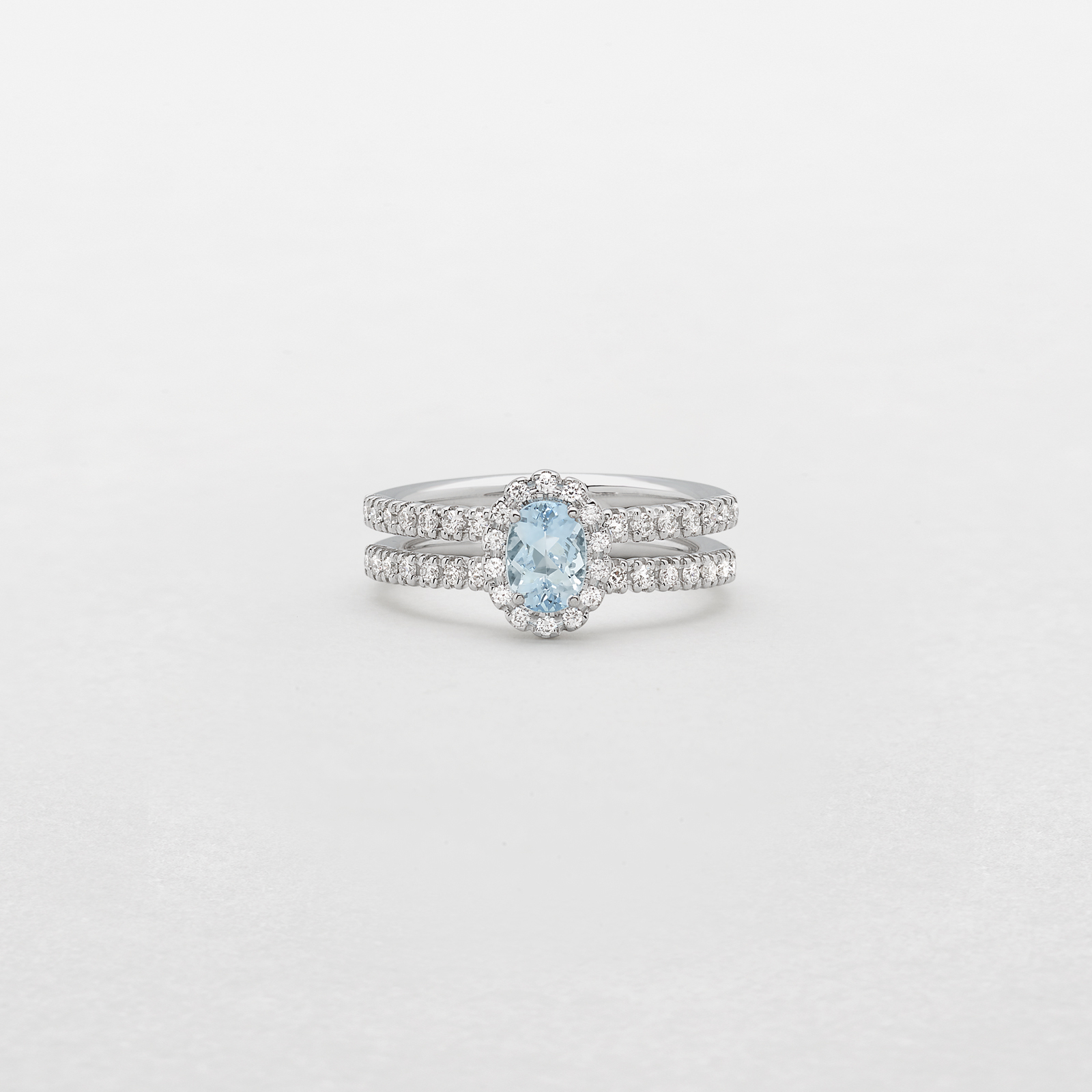 white gold with diamonds and aquamarine ring