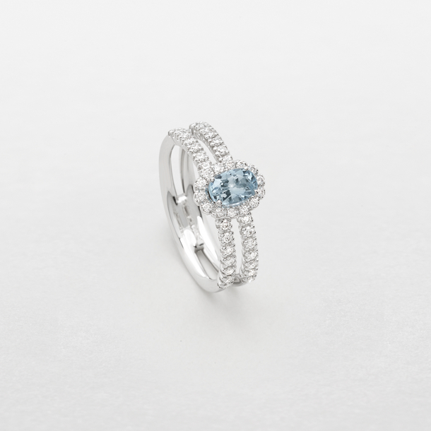 white gold with diamonds and aquamarine ring