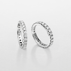 white gold and diamonds ring