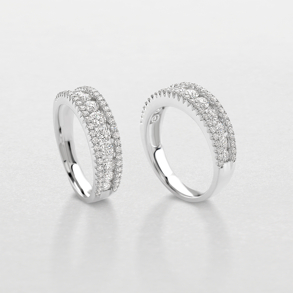 anello in oro bianco e diamanti