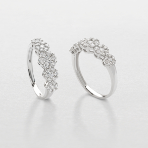 anello in oro bianco e diamanti