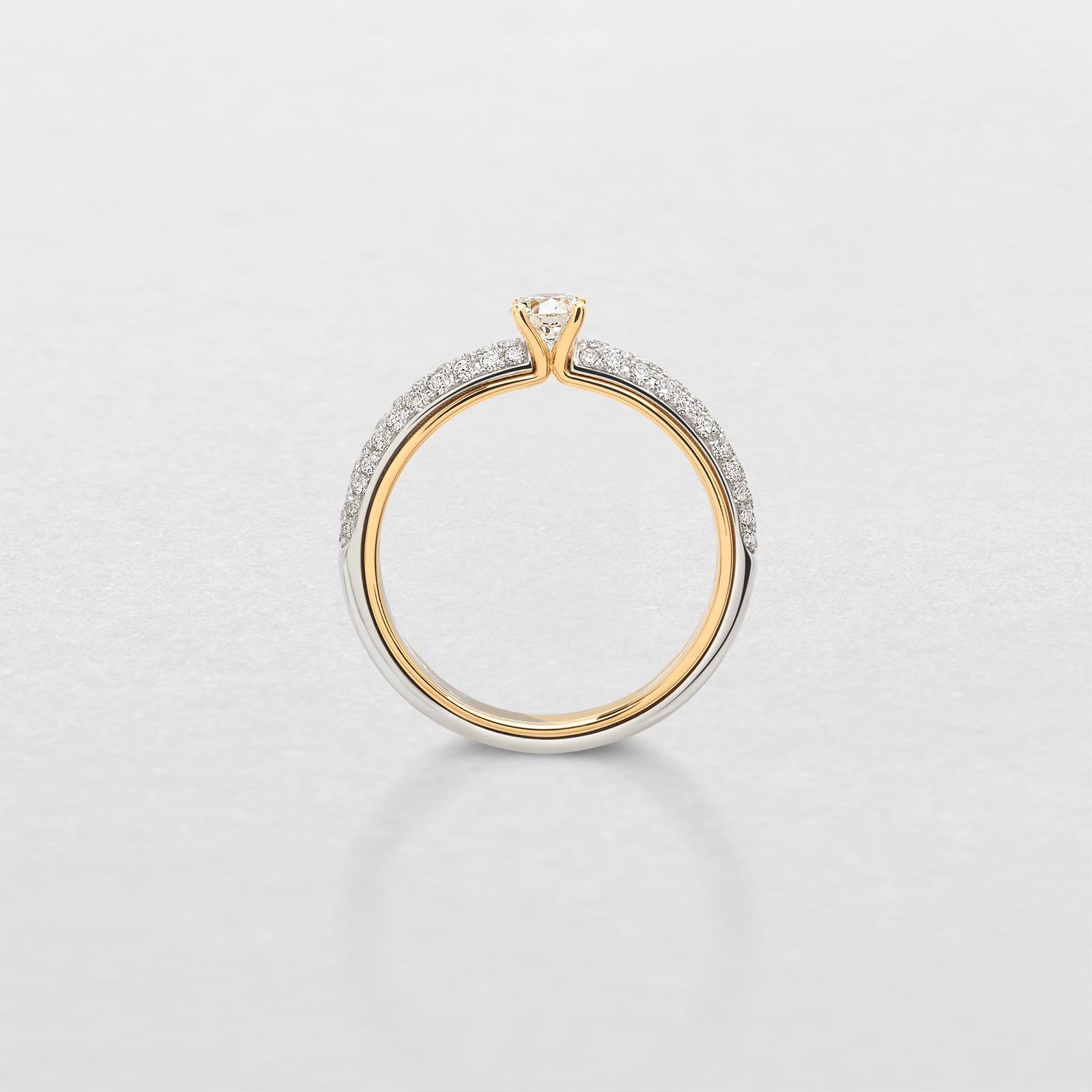 anello in oro rosa, bianco e diamanti