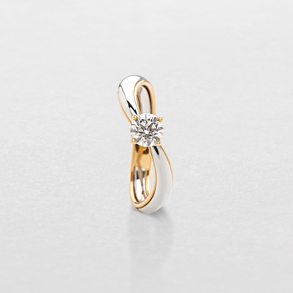 anello in oro rosa, bianco e diamanti