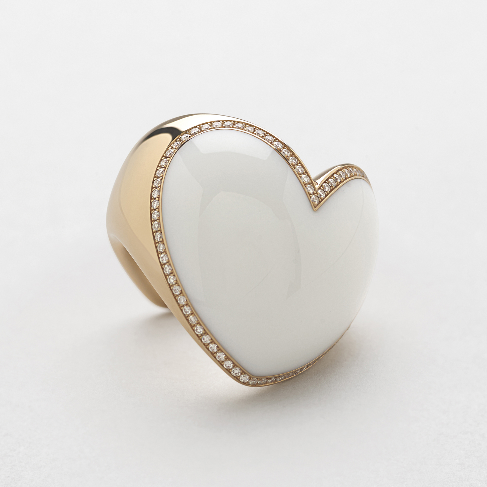 anello in oro rosa, kogolong e diamanti