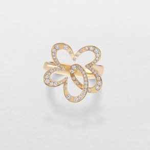 rose gold and diamonds ring