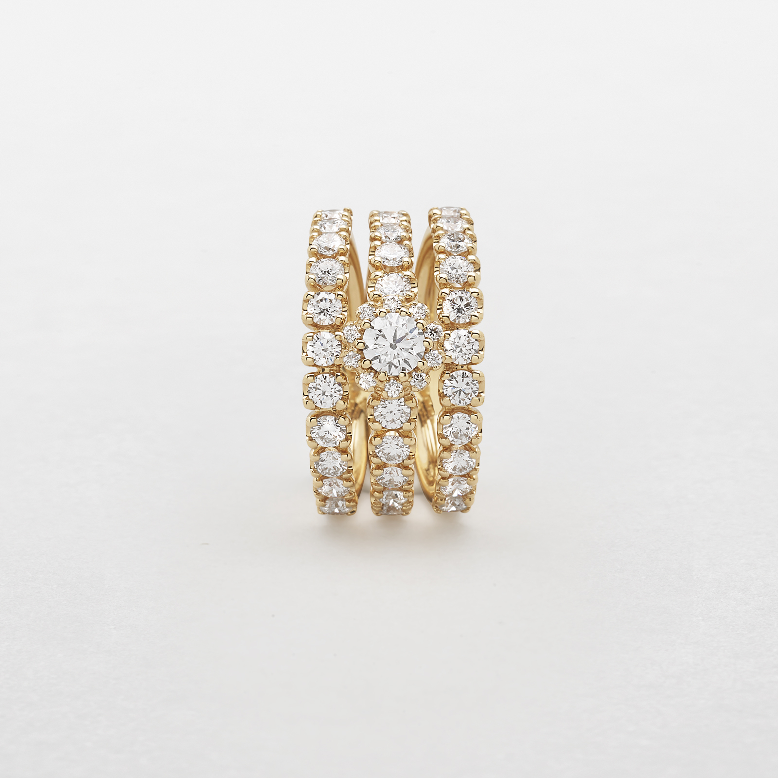 rose gold and diamonds ring