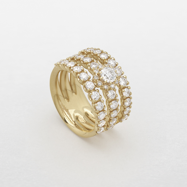 anello in oro rosa e diamanti