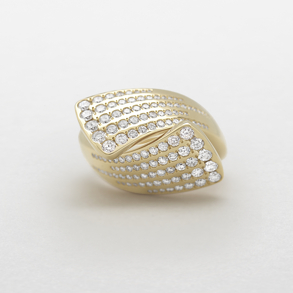 anello in oro rosa e diamanti