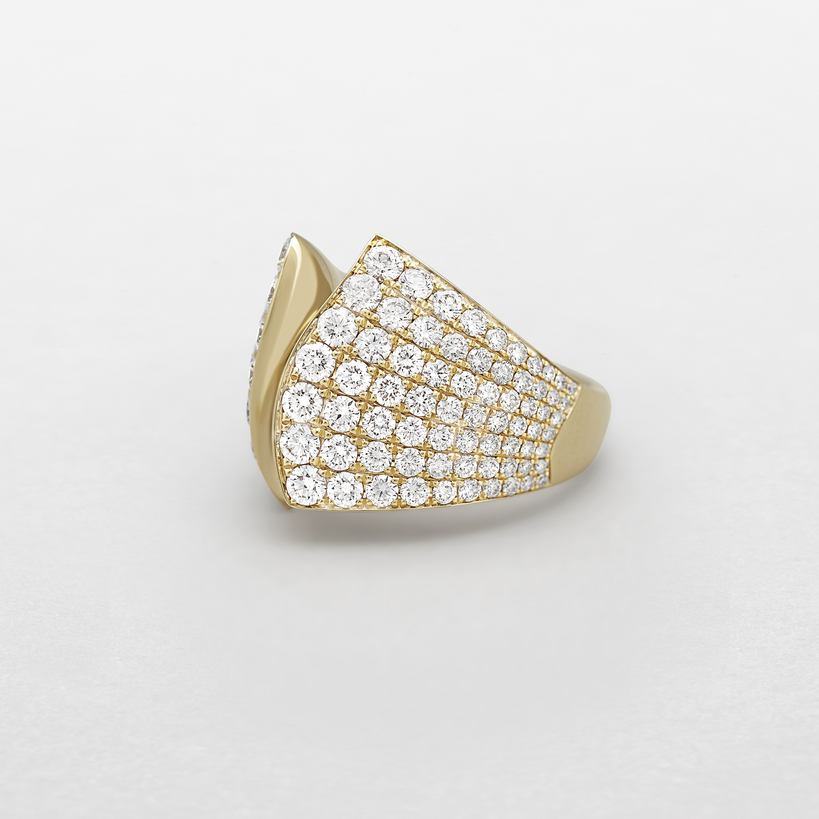 anello in oro rosa e diamanti